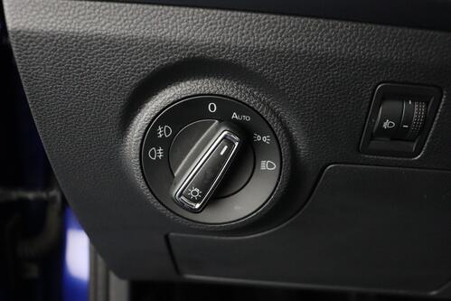 SEAT Arona *MOVE! 1.0TSI + GPS + CARPLAY + PDC + CRUISE(ACC) + ALU 16