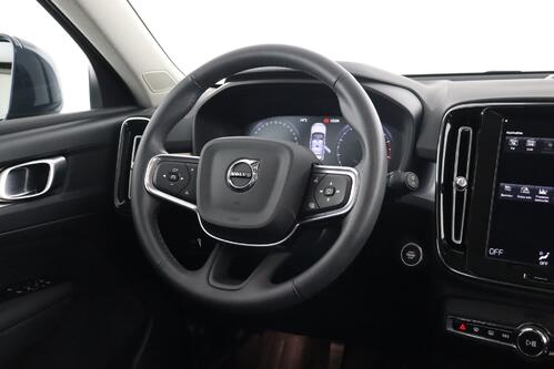VOLVO XC40 *MOMENTUM PRO 1.5 T2 + GPS + CARPLAY + PDC + CRUISE + ALU 18