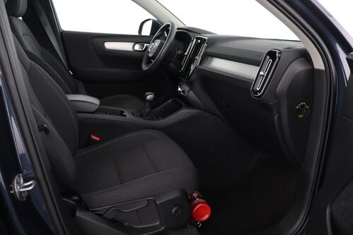 VOLVO XC40 *MOMENTUM PRO 1.5 T2 + GPS + CARPLAY + PDC + CRUISE + ALU 18