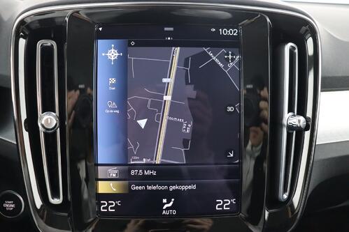 VOLVO XC40 *MOMENTUM PRO 1.5 T2 + GPS + CARPLAY + PDC + CRUISE + ALU 18
