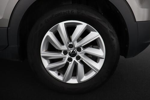 VOLKSWAGEN T-Cross *LIFE 1.0TSI DSG7 + GPS + CARPLAY + CAMERA + PDC + CRUISE + ALU 16
