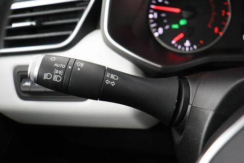 RENAULT Clio *LIMITED NR.3 1.0TCe + GPS + PDC + CRUISE + ALU 16