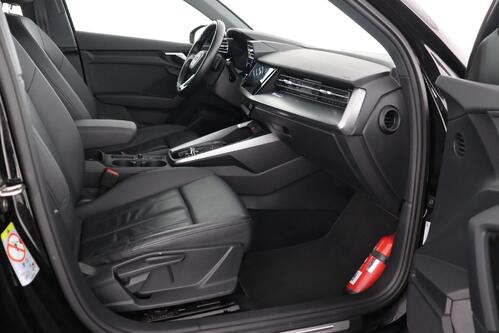 AUDI A3 *SPORTBACK S-LINE 40 1.4 TFSI-e PHEV + GPS + CARPLAY + CAMERA + PDC + CRUISE (ACC) + LEDER + ALU 17