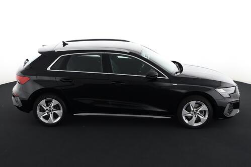 AUDI A3 *SPORTBACK S-LINE 40 1.4 TFSI-e PHEV + GPS + CARPLAY + CAMERA + PDC + CRUISE (ACC) + LEDER + ALU 17
