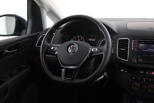 VOLKSWAGEN Sharan *HIGHLINE 1.4 TSI + 7 PL. + GPS + LEDER + CARPLAY + CAMERA + PDC + CRUISE(ACC) + ALU 17