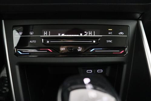 VOLKSWAGEN Polo *LIFE 1.0 TSI DSG7 + GPS + CARPLAY + CAMERA + CRUISE 